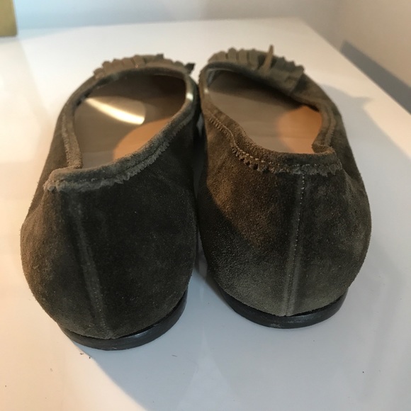 Olive Burberry Flats - Picture 3 of 3